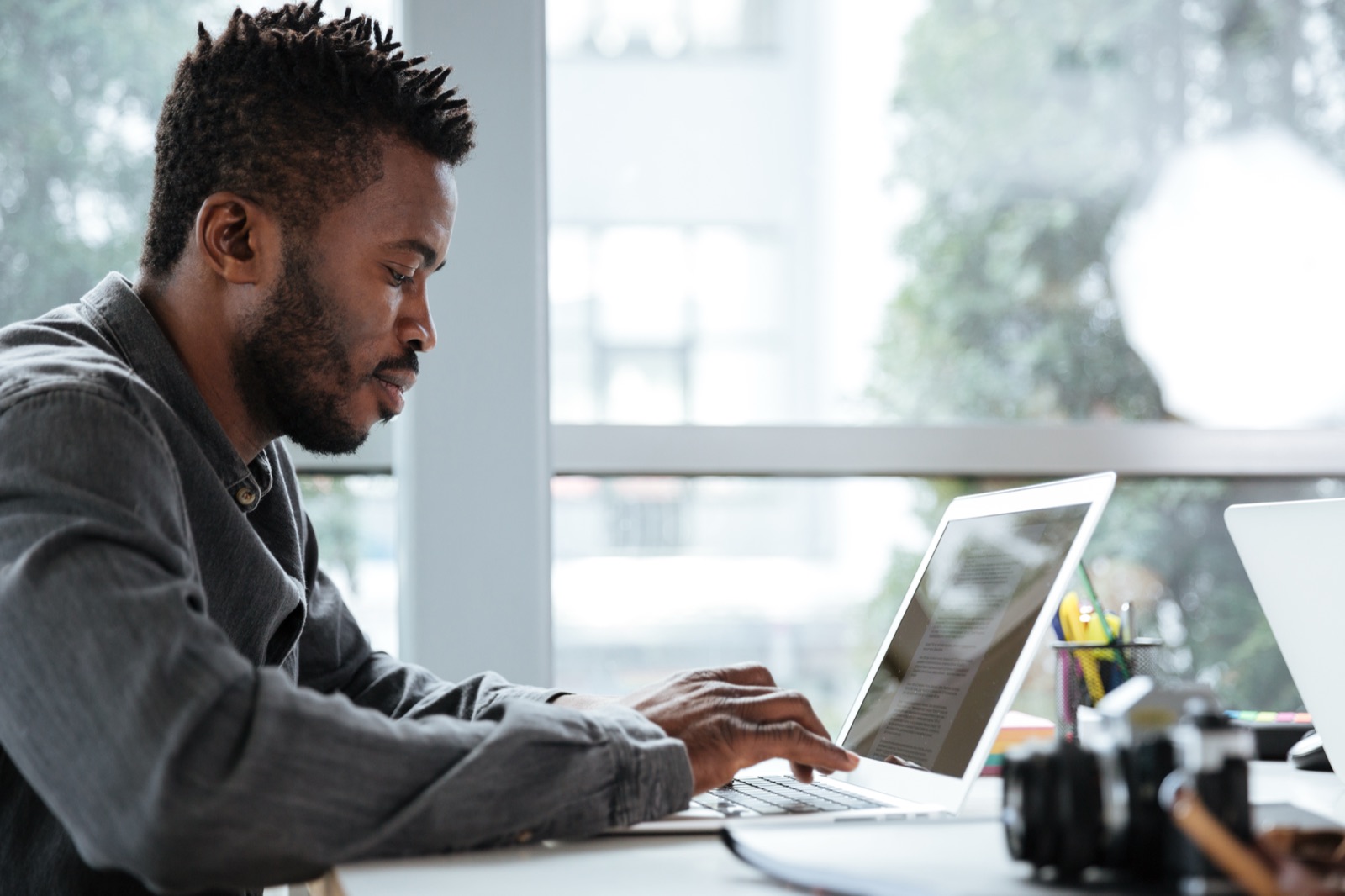 Focused GTM: one ICP, one offer, and one campaign motion